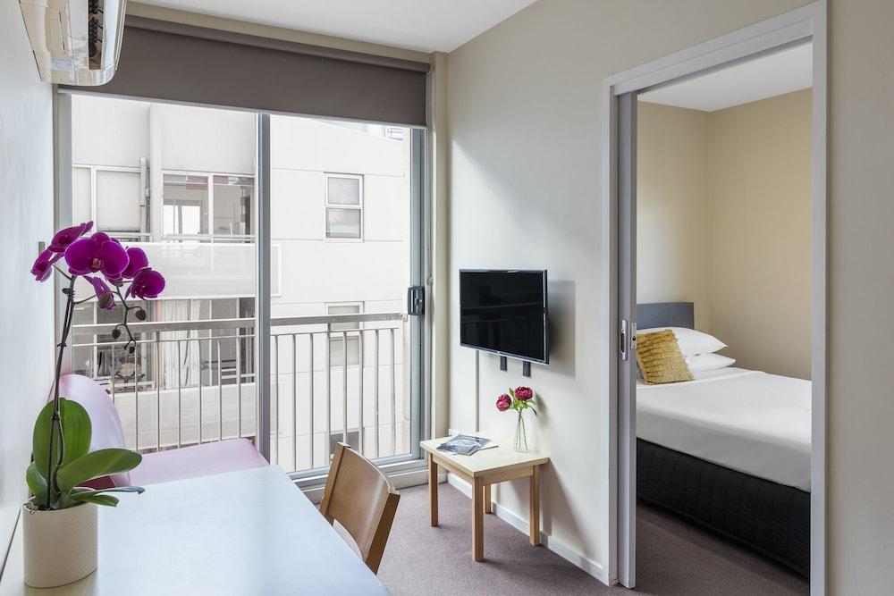 Arrow On Swanston Aparthotel Мелбърн Екстериор снимка